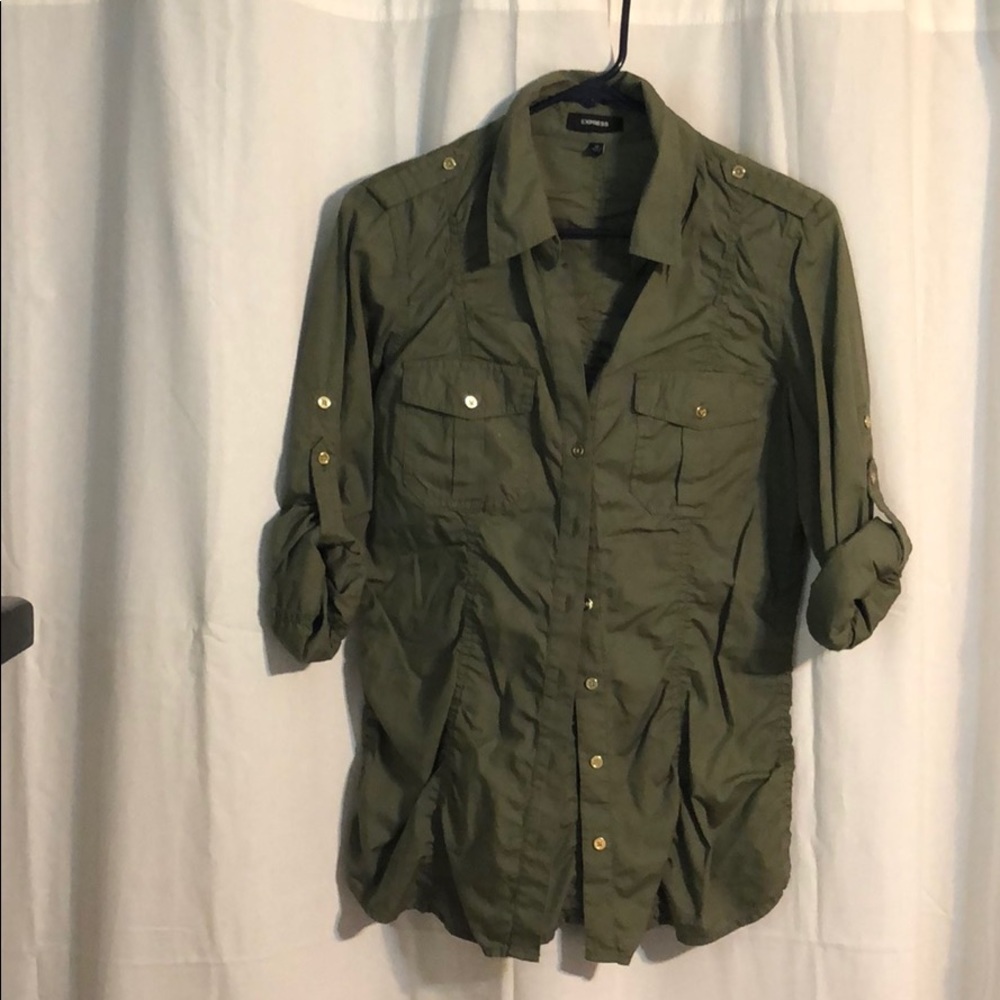 Express quarter sleeve dress shirt